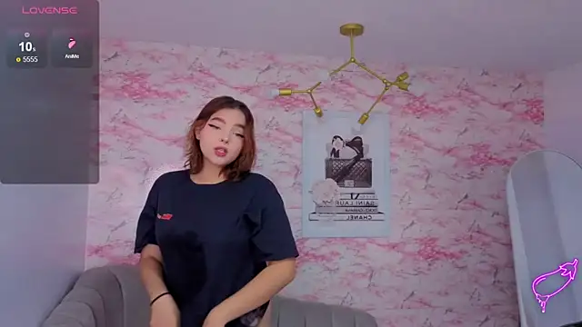 Snapshot of mia_foster_t chatting on February 2026 01:16:01 PM mia foster t online show from February 2026 01:16:01 PM