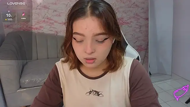 Snapshot of mia_foster_t chatting on February 2026 01:22:02 PM mia foster t online show from February 2026 01:22:02 PM