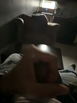 familia0210 online show from December 2025 03:32:02 PM