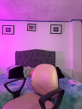 mitschellfox21 online show from October 2025 03:16:02 AM