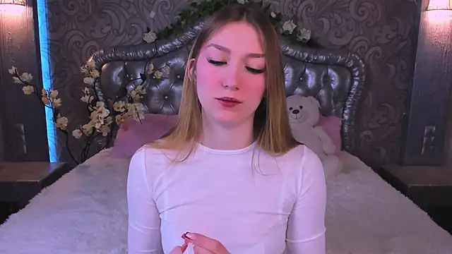 AngelAnabelle online show from February 2026 08:59:01 PM