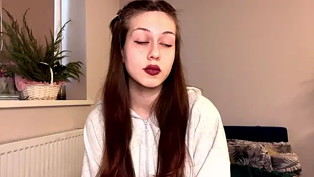 Nayra flash online show from March 2026 01:37:02 PM