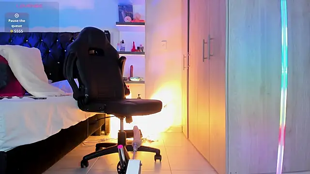  Duriel online show from April 2026 07:22:01 PM