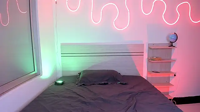 luccas ferreira online show from November 2025 07:13:01 PM