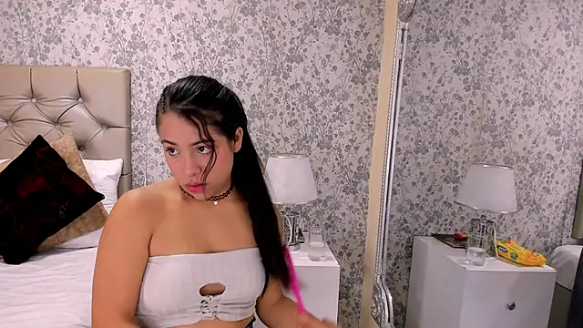 Clohe Bell online show from January 2026 02:09:02 PM