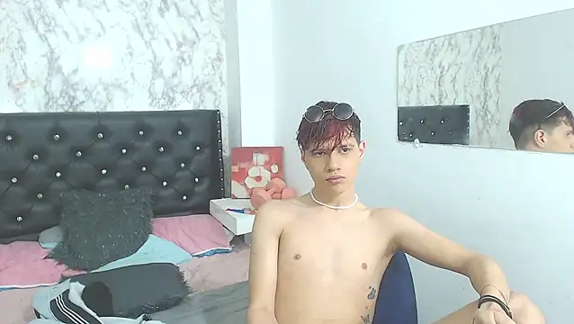 Patrick-Rios online show from October 2025 07:01:01 PM