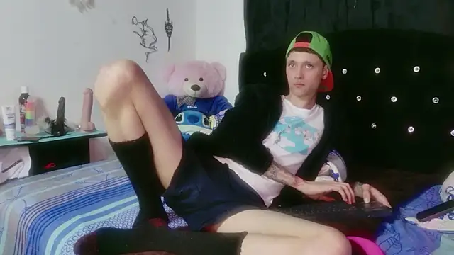 Tyler cat online show from January 2026 12:47:02 AM