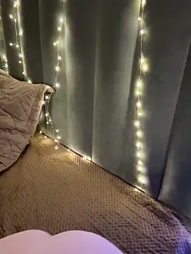 KellyMoors online show from February 2026 02:05:01 AM