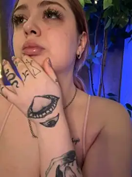 KellyMoors online show from March 2026 02:03:01 AM