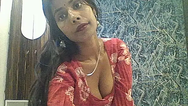 Snapshot of zoya_your chatting on April 2026 06:43:01 PM zoya your online show from April 2026 06:43:01 PM