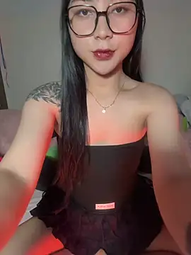 Linh5790 online show from October 2025 07:42:01 AM