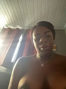 Priihmedeiros online show from February 2026 10:12:01 AM