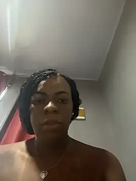 Snapshot of Priihmedeiros chatting on April 2026 09:26:01 AM Priihmedeiros online show from April 2026 09:26:01 AM