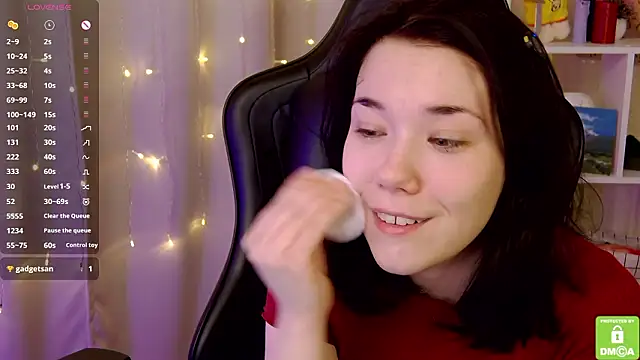 Kelly foox online show from March 2026 11:49:02 AM