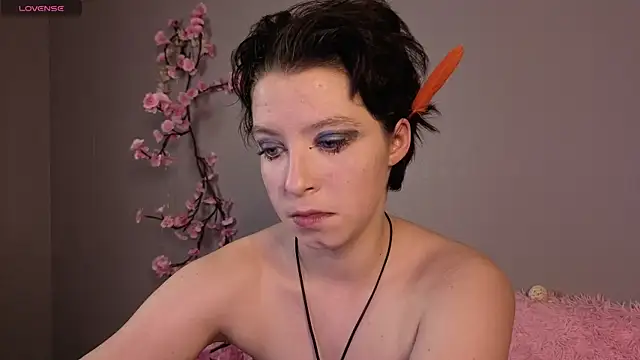 Sara Frayer online show from January 2026 02:50:02 AM