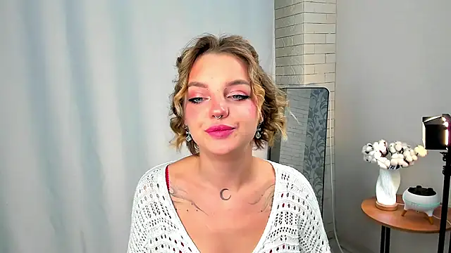 FeliceSpigner online show from October 2025 03:09:02 PM
