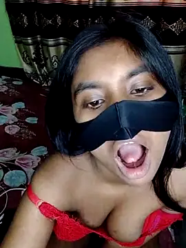 Snapshot of hottywife-03 chatting on May 2026 01:11:02 AM hottywife-03 online show from May 2026 01:11:02 AM