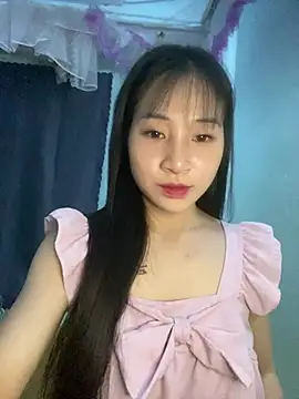 Snapshot of banlinh004 chatting on May 2026 02:57:02 PM banlinh004 online show from May 2026 02:57:02 PM