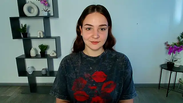 OliviaMontgommery online show from November 2025 06:01:01 AM