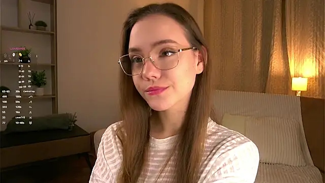 SweetSaraPie online show from March 2026 06:03:01 PM