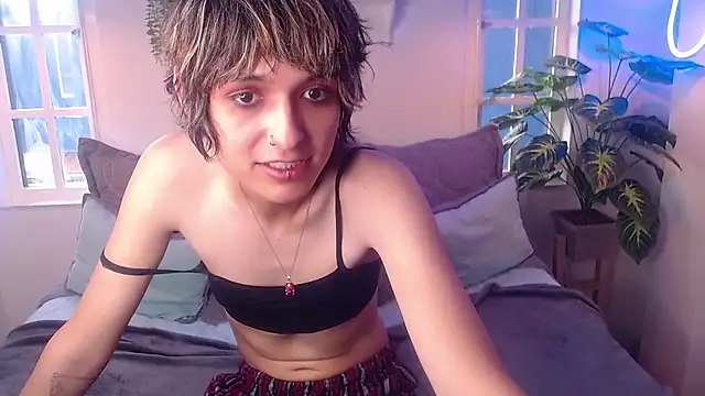 noellee   online show from October 2025 01:56:02 PM