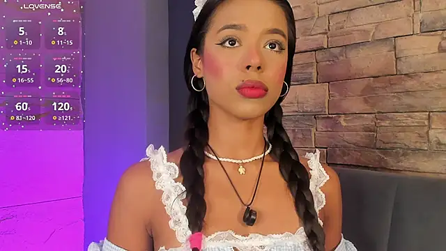 naomi hill1 online show from December 2025 10:15:01 PM