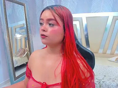 Snapshot of RoussMegan chatting on October 2025 03:39:02 AM RoussMegan online show from October 2025 03:39:02 AM