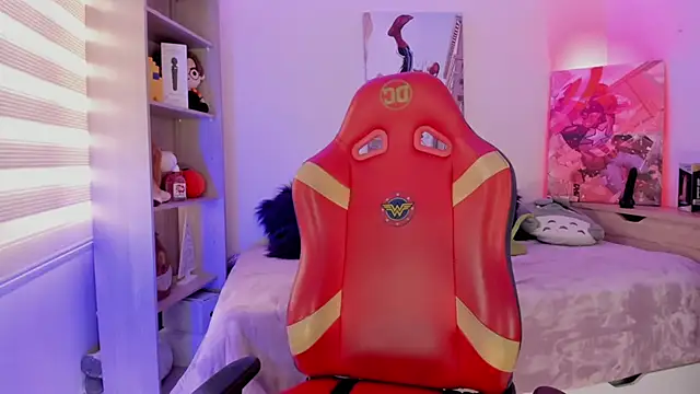 emma soffia online show from November 2025 07:35:01 PM