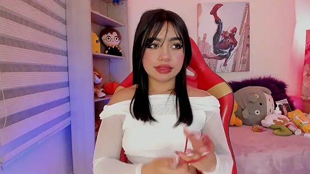 emma soffia online show from December 2025 01:22:02 AM