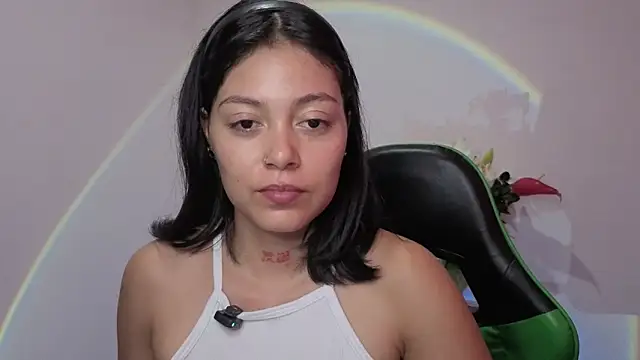 Qadeshoficial online show from April 2026 06:55:02 PM