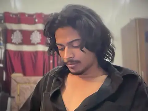 Snapshot of Ujjwallkumar0069 chatting on June 2026 09:13:02 PM Ujjwallkumar0069 online show from June 2026 09:13:02 PM