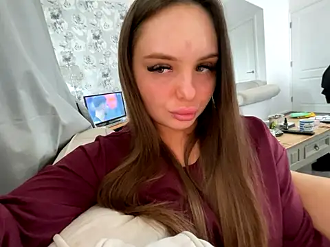 Snapshot of EllaStarrxxx chatting on October 2025 01:42:02 PM EllaStarrxxx online show from October 2025 01:42:02 PM