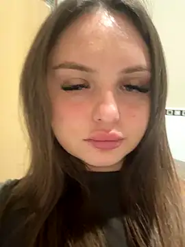 Snapshot of EllaStarrxxx chatting on October 2025 03:27:02 AM EllaStarrxxx online show from October 2025 03:27:02 AM