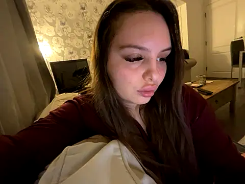 Snapshot of EllaStarrxxx chatting on November 2025 02:22:01 AM EllaStarrxxx online show from November 2025 02:22:01 AM