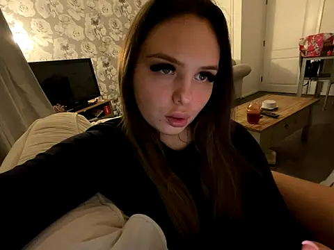 Snapshot of EllaStarrxxx chatting on January 2026 01:08:02 AM EllaStarrxxx online show from January 2026 01:08:02 AM