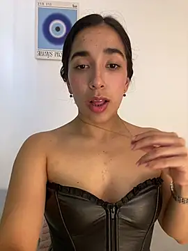 Snapshot of SabrinaEvanss_ chatting on February 2026 06:37:02 PM SabrinaEvanss online show from February 2026 06:37:02 PM
