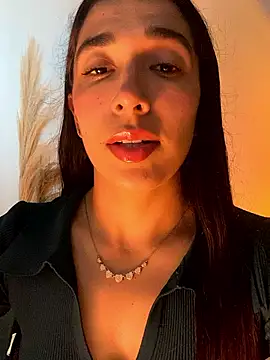 Snapshot of SabrinaEvanss_ chatting on June 2026 07:01:02 PM SabrinaEvanss online show from June 2026 07:01:02 PM
