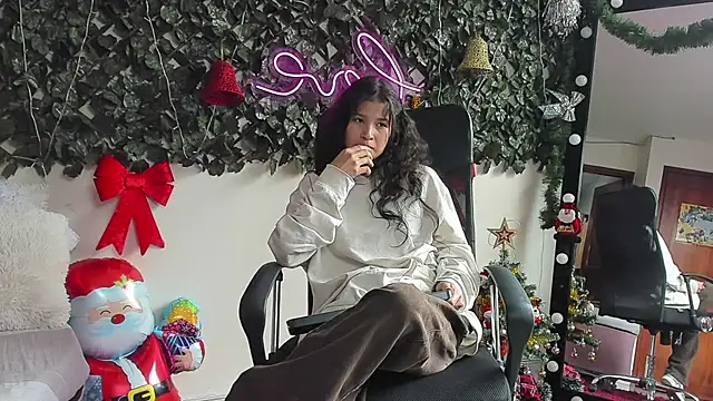 Samanta Ortiz online show from December 2025 07:10:02 PM