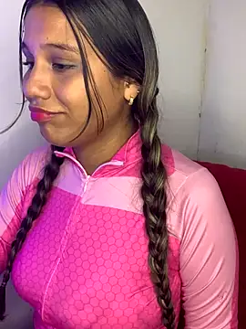 Latina Sarai online show from October 2025 01:52:01 PM