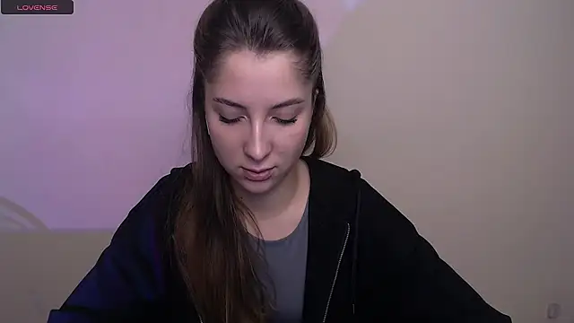 Snapshot of _OlivkaSexy chatting on October 2025 11:51:02 AM  OlivkaSexy online show from October 2025 11:51:02 AM
