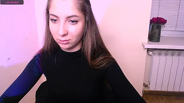 Snapshot of _OlivkaSexy chatting on October 2025 10:46:02 AM  OlivkaSexy online show from October 2025 10:46:02 AM