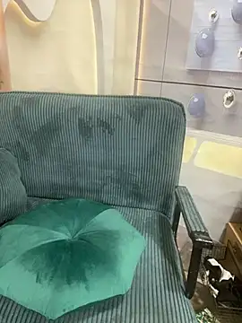 Azura a online show from April 2026 12:35:01 AM