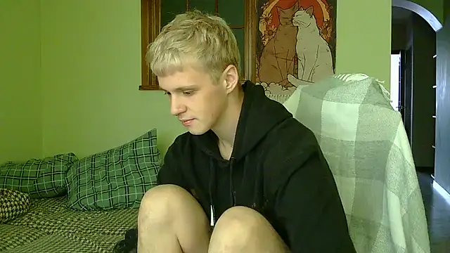 Snapshot of _Timmy_Boy_ chatting on October 2025 07:18:01 AM Timmy Boy online show from October 2025 07:18:01 AM