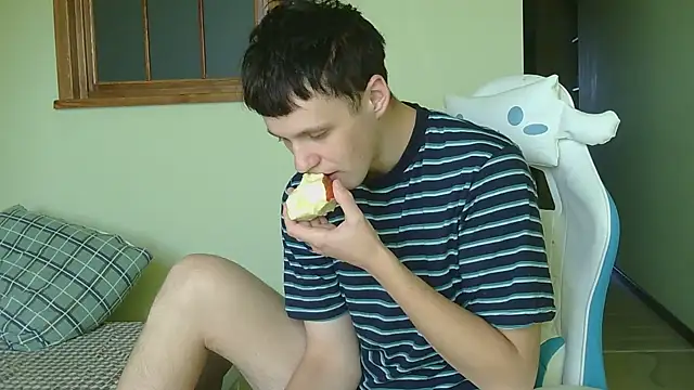 Snapshot of _Timmy_Boy_ chatting on November 2025 10:01:02 AM Timmy Boy online show from November 2025 10:01:02 AM