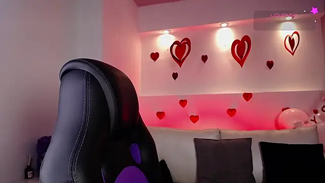 Snapshot of MateoMitchell chatting on February 2026 04:08:02 AM MateoMitchell online show from February 2026 04:08:02 AM