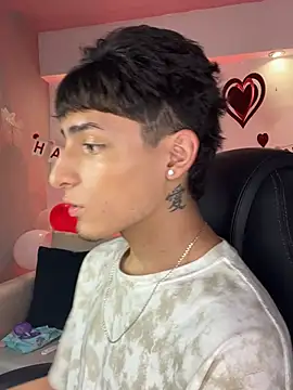 Snapshot of MateoMitchell chatting on February 2026 04:20:02 AM MateoMitchell online show from February 2026 04:20:02 AM