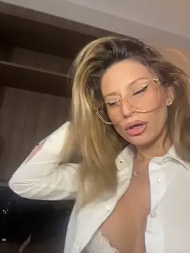 AvaMaddisson online show from March 2026 03:34:02 AM