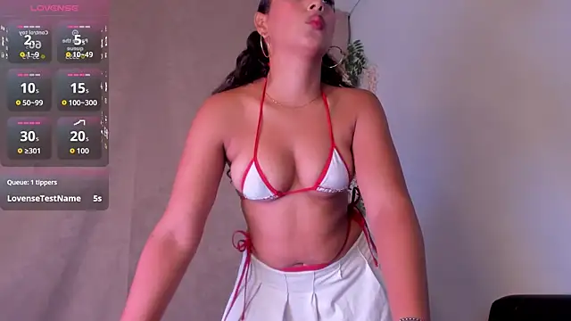 Alina Chapman online show from November 2025 01:48:01 AM