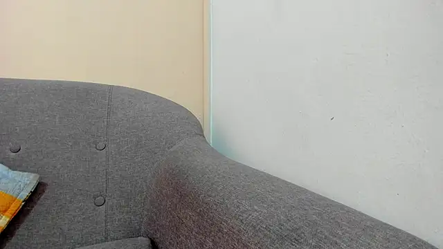 Snapshot of COMPTON_01 chatting on October 2025 04:05:01 PM COMPTON 01 online show from October 2025 04:05:01 PM