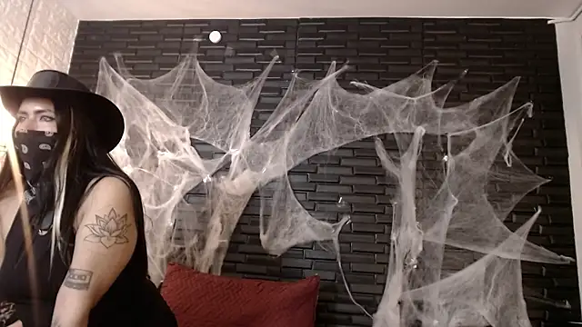 Snapshot of JardinEspanol chatting on October 2025 02:30:01 PM JardinEspanol online show from October 2025 02:30:01 PM